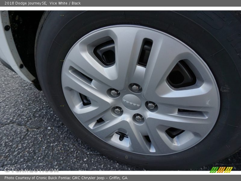 Vice White / Black 2018 Dodge Journey SE