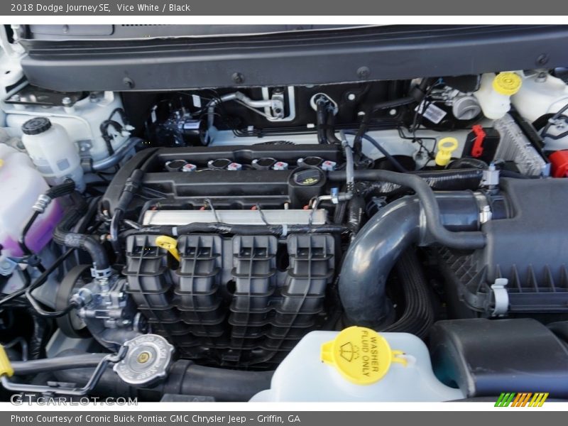 Vice White / Black 2018 Dodge Journey SE