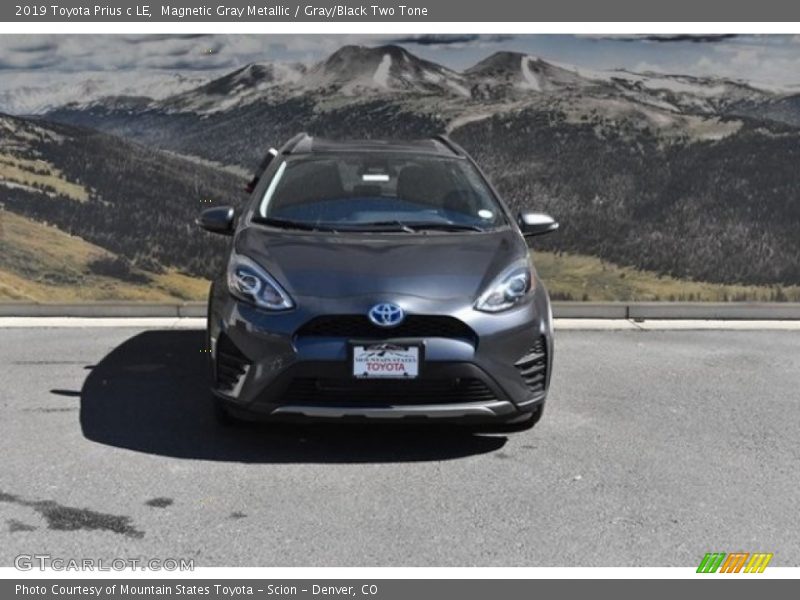 Magnetic Gray Metallic / Gray/Black Two Tone 2019 Toyota Prius c LE