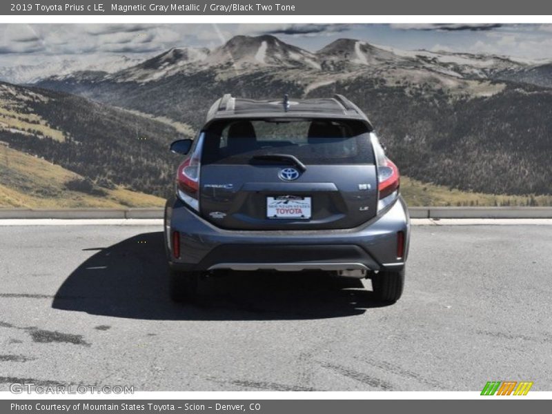 Magnetic Gray Metallic / Gray/Black Two Tone 2019 Toyota Prius c LE