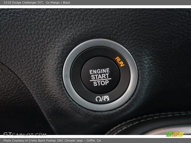 Go Mango / Black 2018 Dodge Challenger SXT