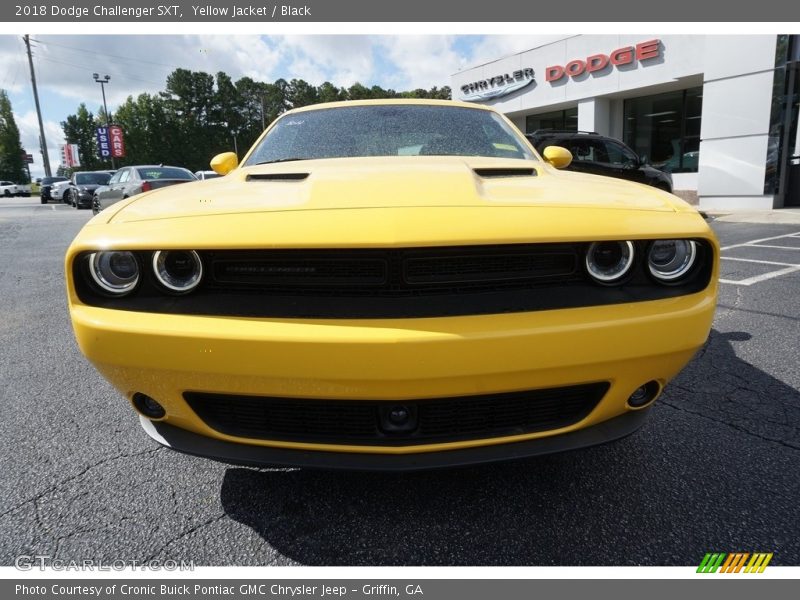 Yellow Jacket / Black 2018 Dodge Challenger SXT