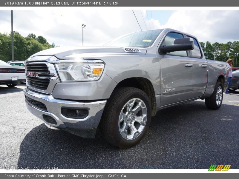 Front 3/4 View of 2019 1500 Big Horn Quad Cab
