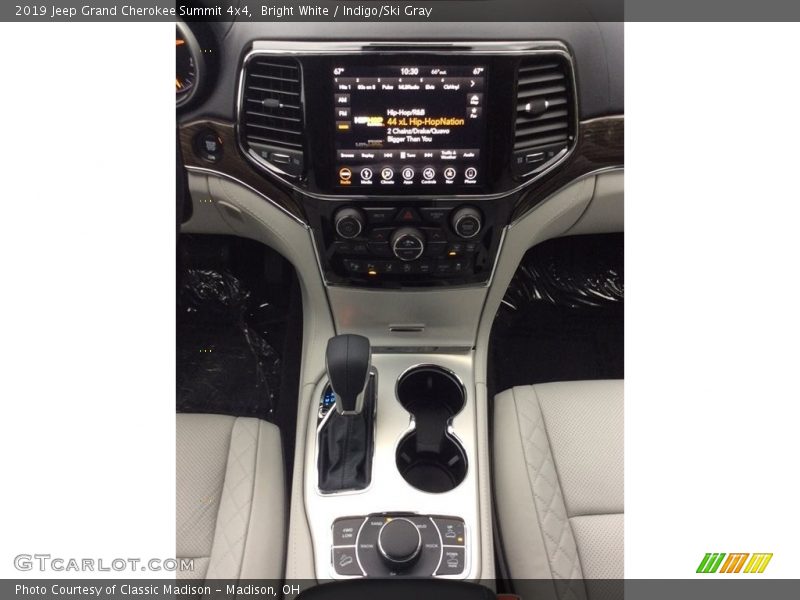 Bright White / Indigo/Ski Gray 2019 Jeep Grand Cherokee Summit 4x4