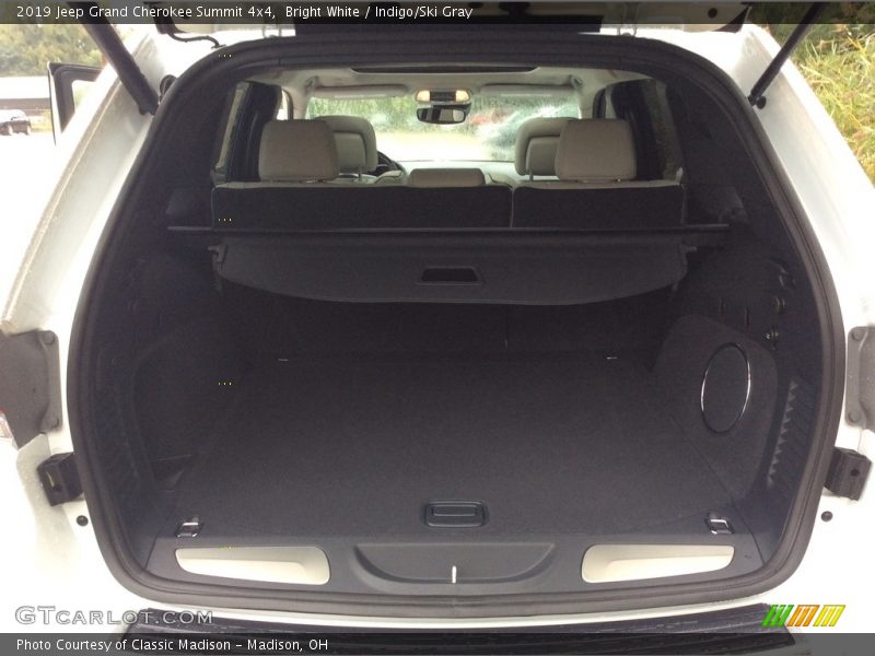 Bright White / Indigo/Ski Gray 2019 Jeep Grand Cherokee Summit 4x4
