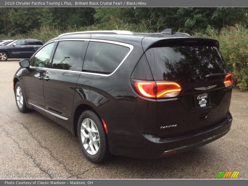 Brilliant Black Crystal Pearl / Black/Alloy 2019 Chrysler Pacifica Touring L Plus