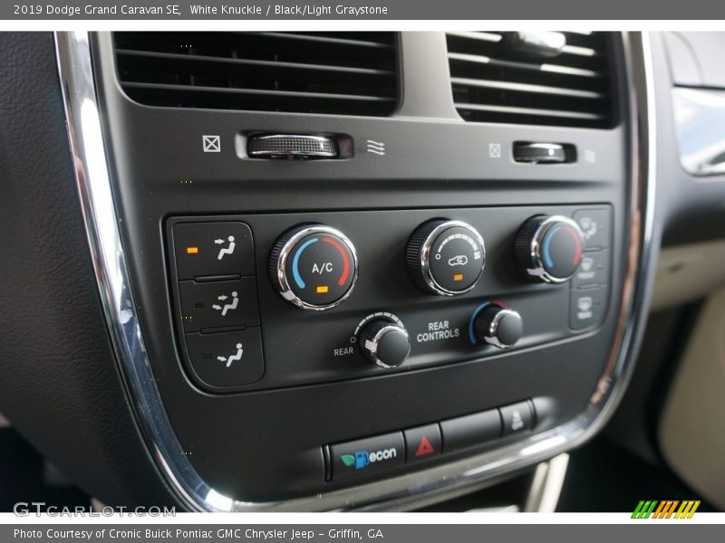 White Knuckle / Black/Light Graystone 2019 Dodge Grand Caravan SE