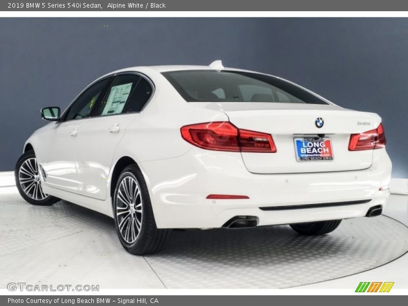 Alpine White / Black 2019 BMW 5 Series 540i Sedan