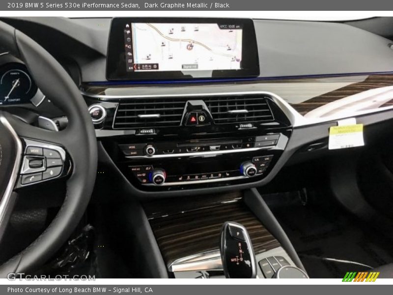 Dark Graphite Metallic / Black 2019 BMW 5 Series 530e iPerformance Sedan