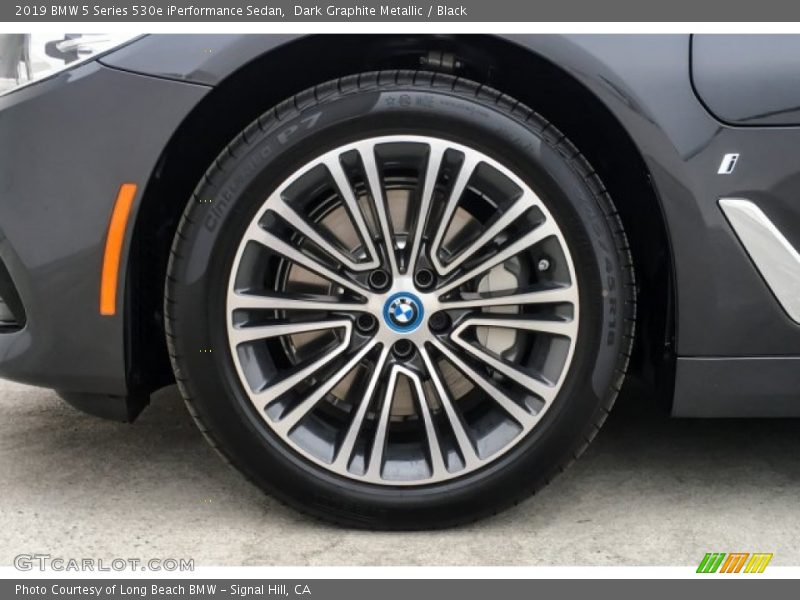 Dark Graphite Metallic / Black 2019 BMW 5 Series 530e iPerformance Sedan