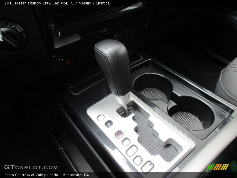 Gun Metallic / Charcoal 2015 Nissan Titan SV Crew Cab 4x4
