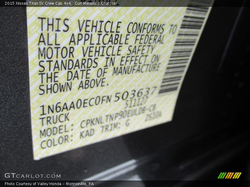 Gun Metallic / Charcoal 2015 Nissan Titan SV Crew Cab 4x4