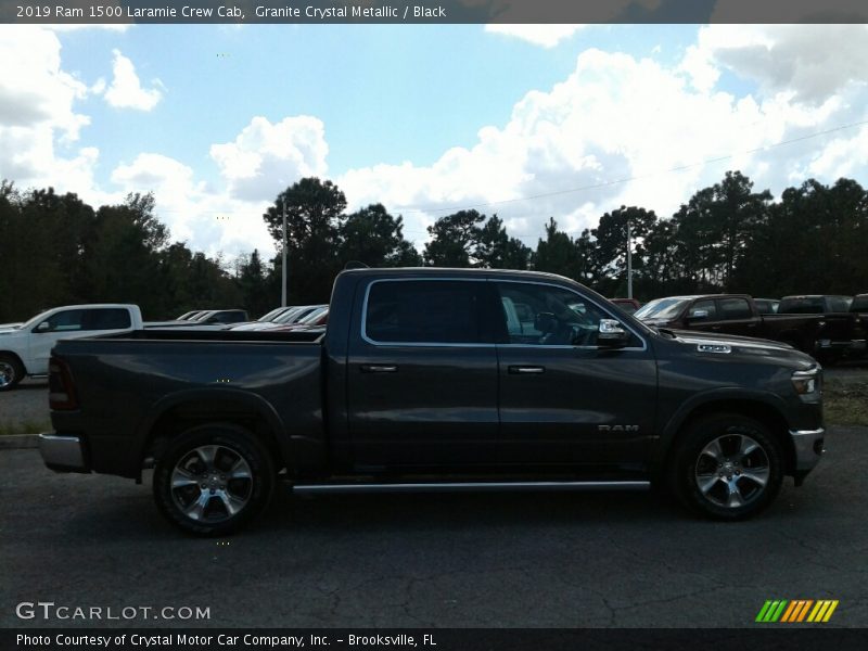 Granite Crystal Metallic / Black 2019 Ram 1500 Laramie Crew Cab