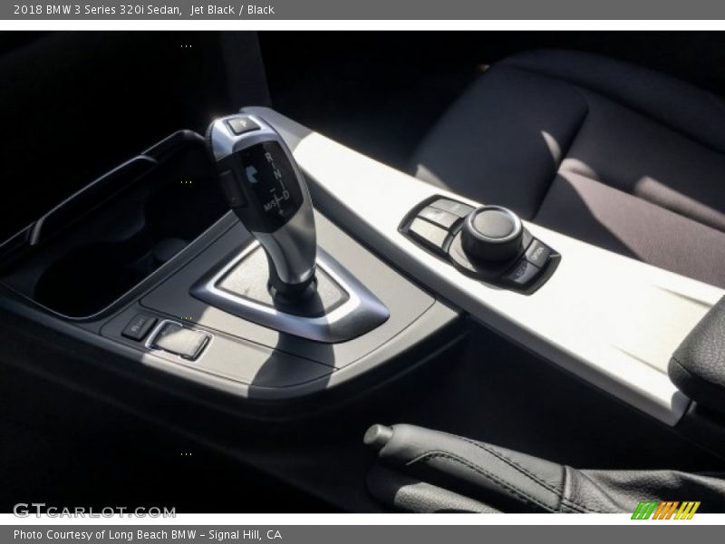 Jet Black / Black 2018 BMW 3 Series 320i Sedan