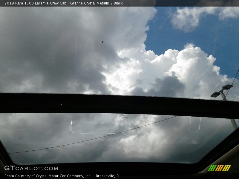 Granite Crystal Metallic / Black 2019 Ram 1500 Laramie Crew Cab