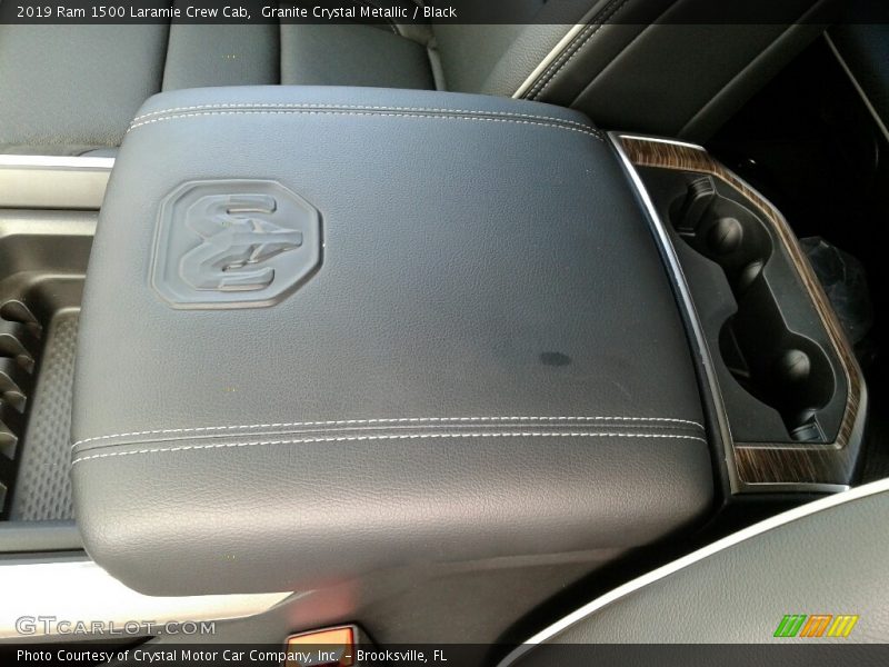 Granite Crystal Metallic / Black 2019 Ram 1500 Laramie Crew Cab