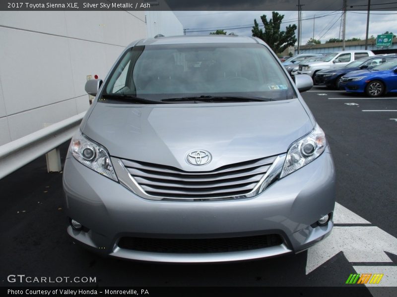 Silver Sky Metallic / Ash 2017 Toyota Sienna XLE