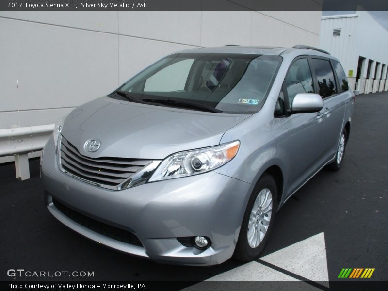 Silver Sky Metallic / Ash 2017 Toyota Sienna XLE