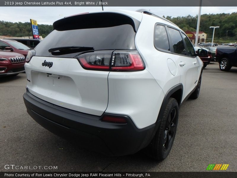 Bright White / Black 2019 Jeep Cherokee Latitude Plus 4x4