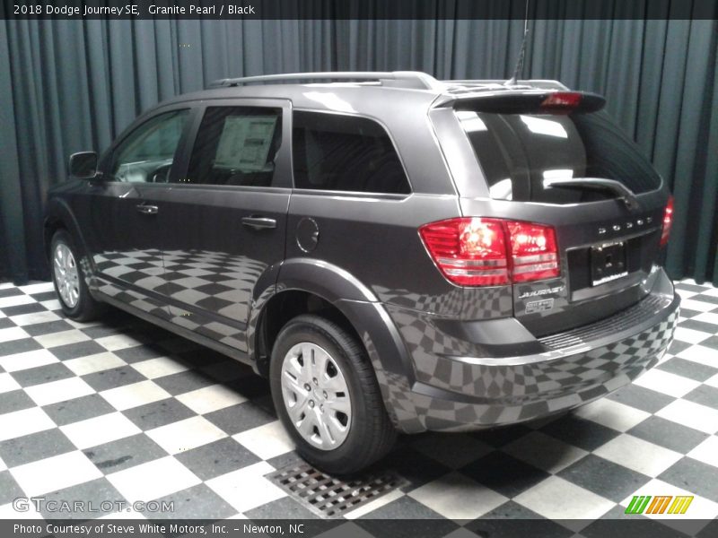 Granite Pearl / Black 2018 Dodge Journey SE