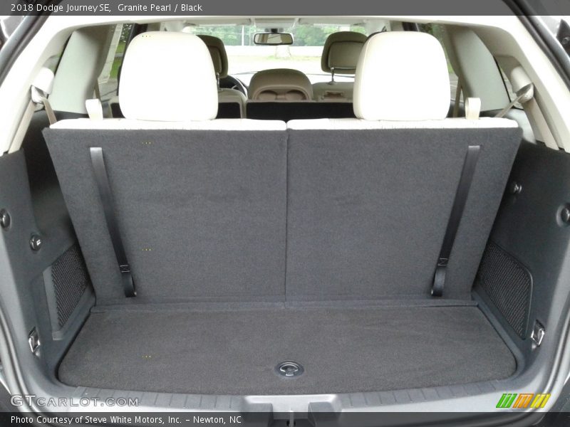 Granite Pearl / Black 2018 Dodge Journey SE