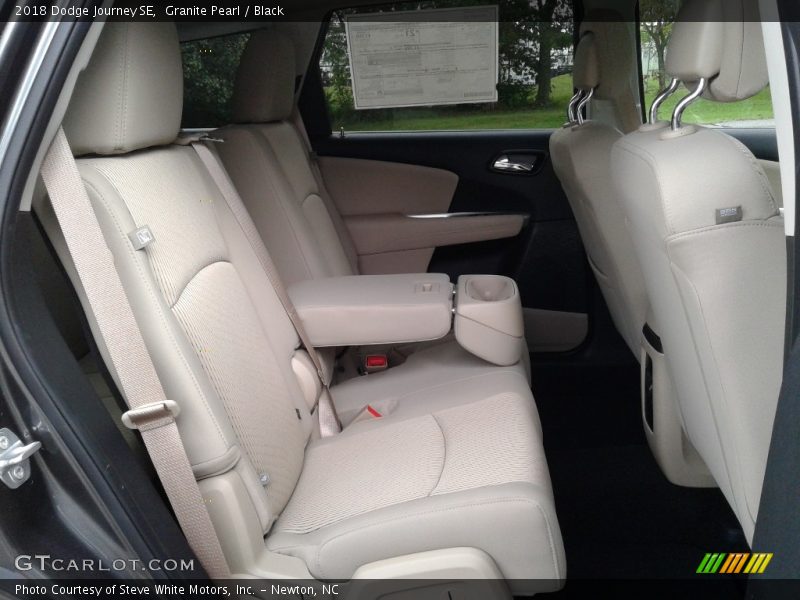 Granite Pearl / Black 2018 Dodge Journey SE