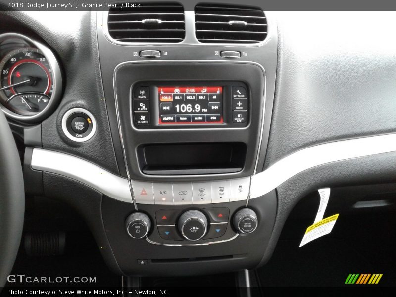 Granite Pearl / Black 2018 Dodge Journey SE