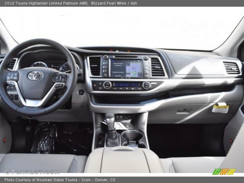 Dashboard of 2019 Highlander Limited Platinum AWD