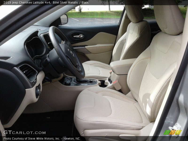 Billet Silver Metallic / Black 2019 Jeep Cherokee Latitude 4x4