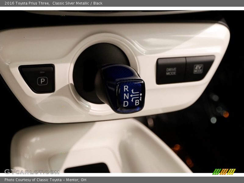 Classic Silver Metallic / Black 2016 Toyota Prius Three