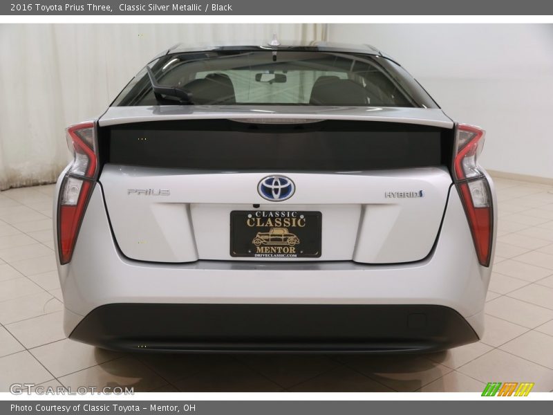 Classic Silver Metallic / Black 2016 Toyota Prius Three