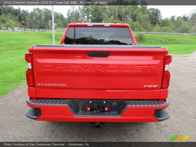 Red Hot / Jet Black 2019 Chevrolet Silverado 1500 RST Crew Cab 4WD