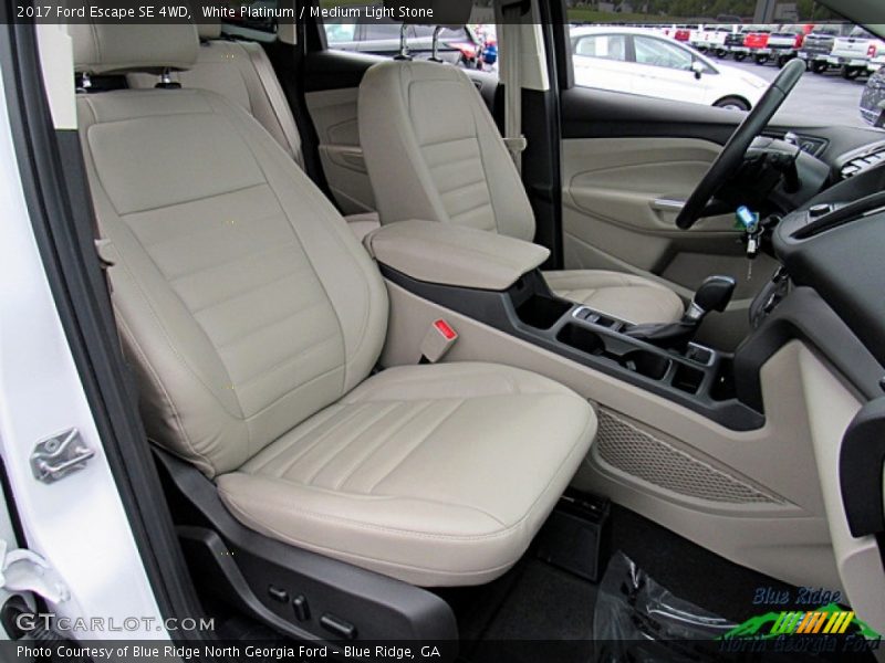 White Platinum / Medium Light Stone 2017 Ford Escape SE 4WD