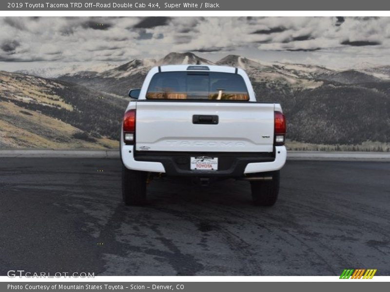 Super White / Black 2019 Toyota Tacoma TRD Off-Road Double Cab 4x4