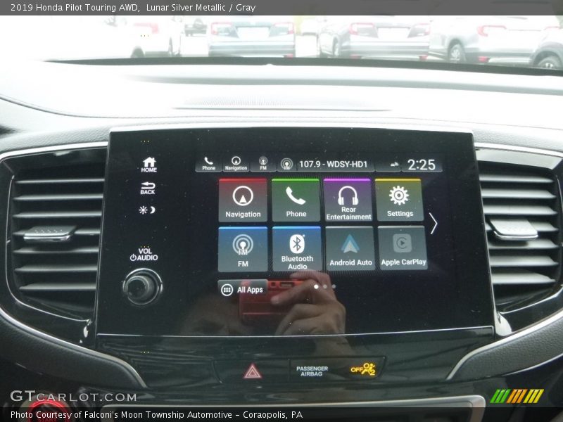 Lunar Silver Metallic / Gray 2019 Honda Pilot Touring AWD
