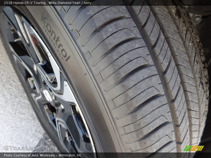 White Diamond Pearl / Ivory 2018 Honda CR-V Touring
