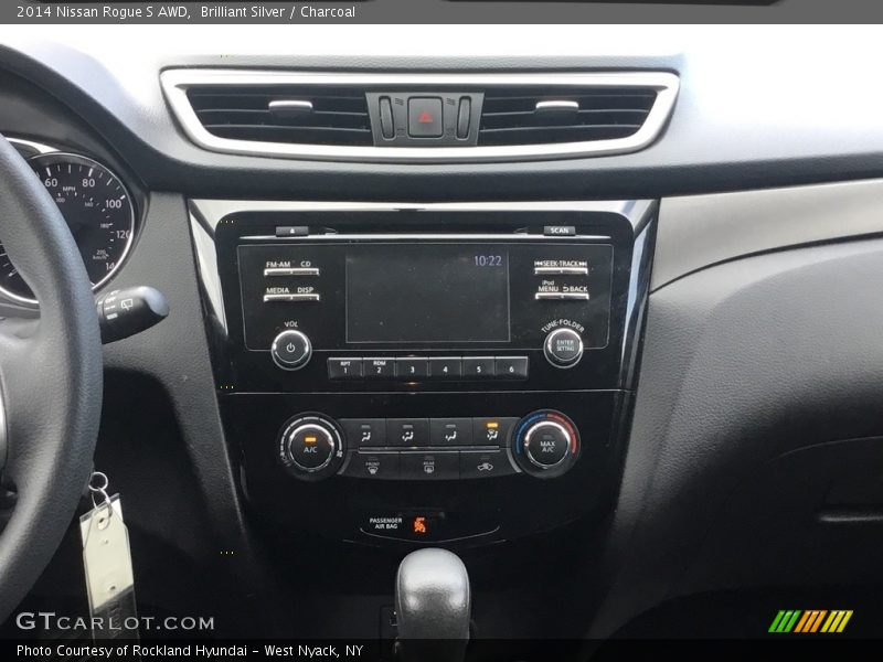 Brilliant Silver / Charcoal 2014 Nissan Rogue S AWD
