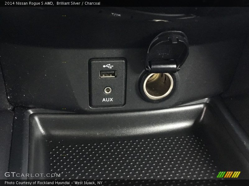 Brilliant Silver / Charcoal 2014 Nissan Rogue S AWD