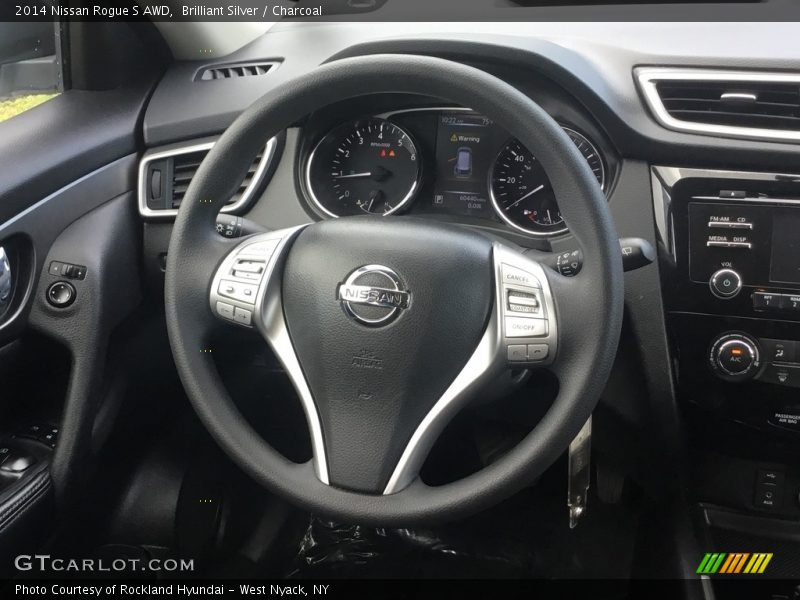 Brilliant Silver / Charcoal 2014 Nissan Rogue S AWD