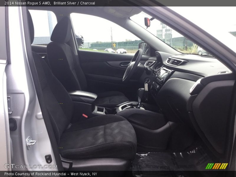 Brilliant Silver / Charcoal 2014 Nissan Rogue S AWD