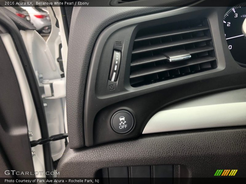 Bellanova White Pearl / Ebony 2016 Acura ILX
