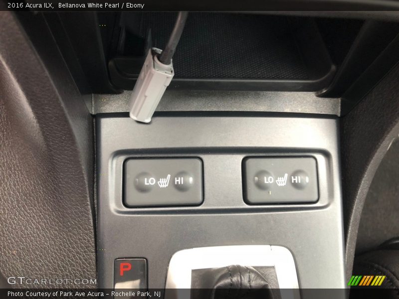 Bellanova White Pearl / Ebony 2016 Acura ILX