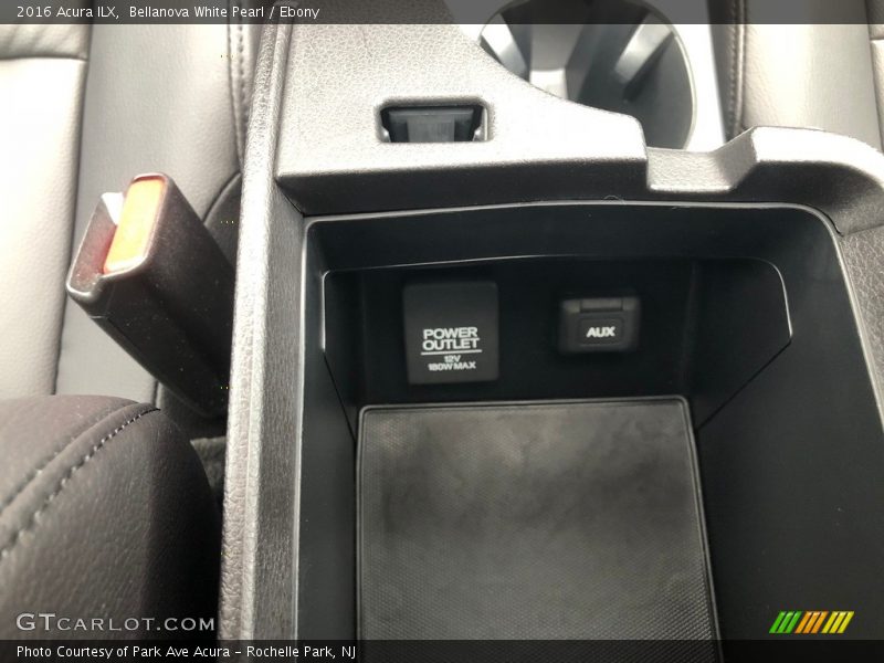 Bellanova White Pearl / Ebony 2016 Acura ILX