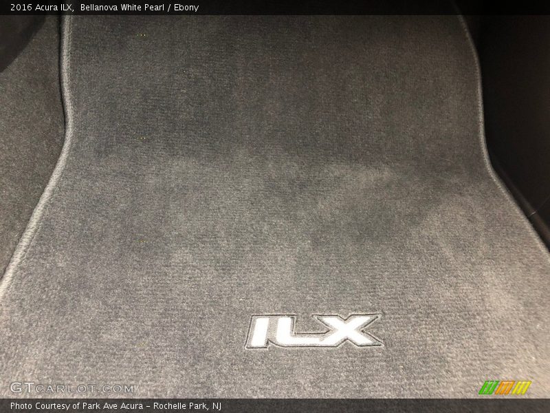 Bellanova White Pearl / Ebony 2016 Acura ILX