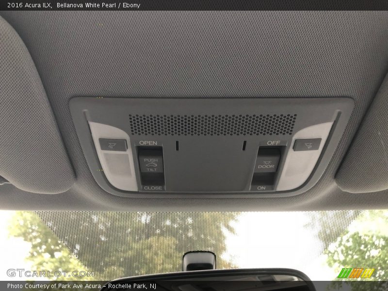 Bellanova White Pearl / Ebony 2016 Acura ILX