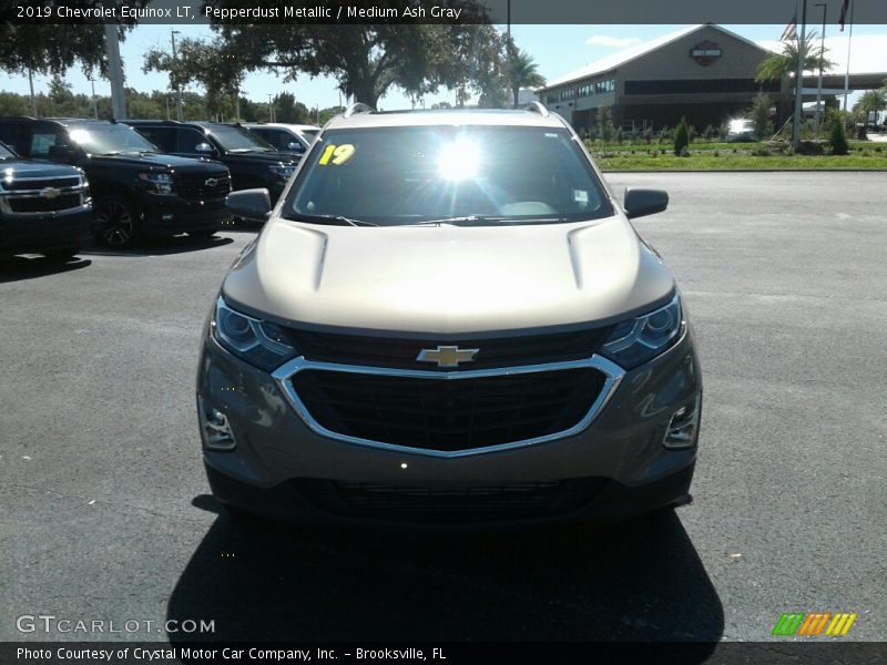 Pepperdust Metallic / Medium Ash Gray 2019 Chevrolet Equinox LT