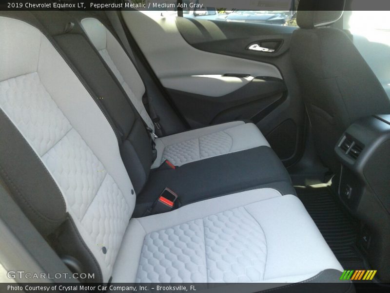 Pepperdust Metallic / Medium Ash Gray 2019 Chevrolet Equinox LT