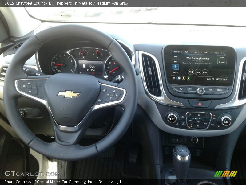 Pepperdust Metallic / Medium Ash Gray 2019 Chevrolet Equinox LT