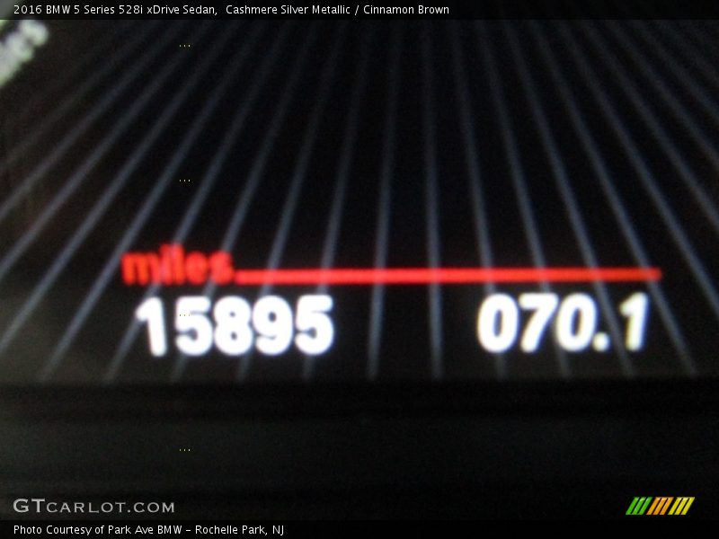 Cashmere Silver Metallic / Cinnamon Brown 2016 BMW 5 Series 528i xDrive Sedan