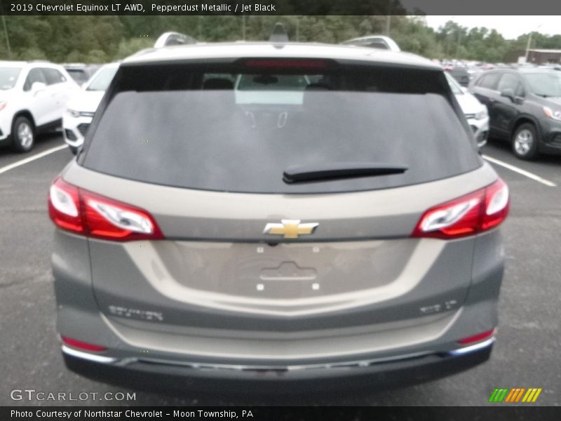 Pepperdust Metallic / Jet Black 2019 Chevrolet Equinox LT AWD